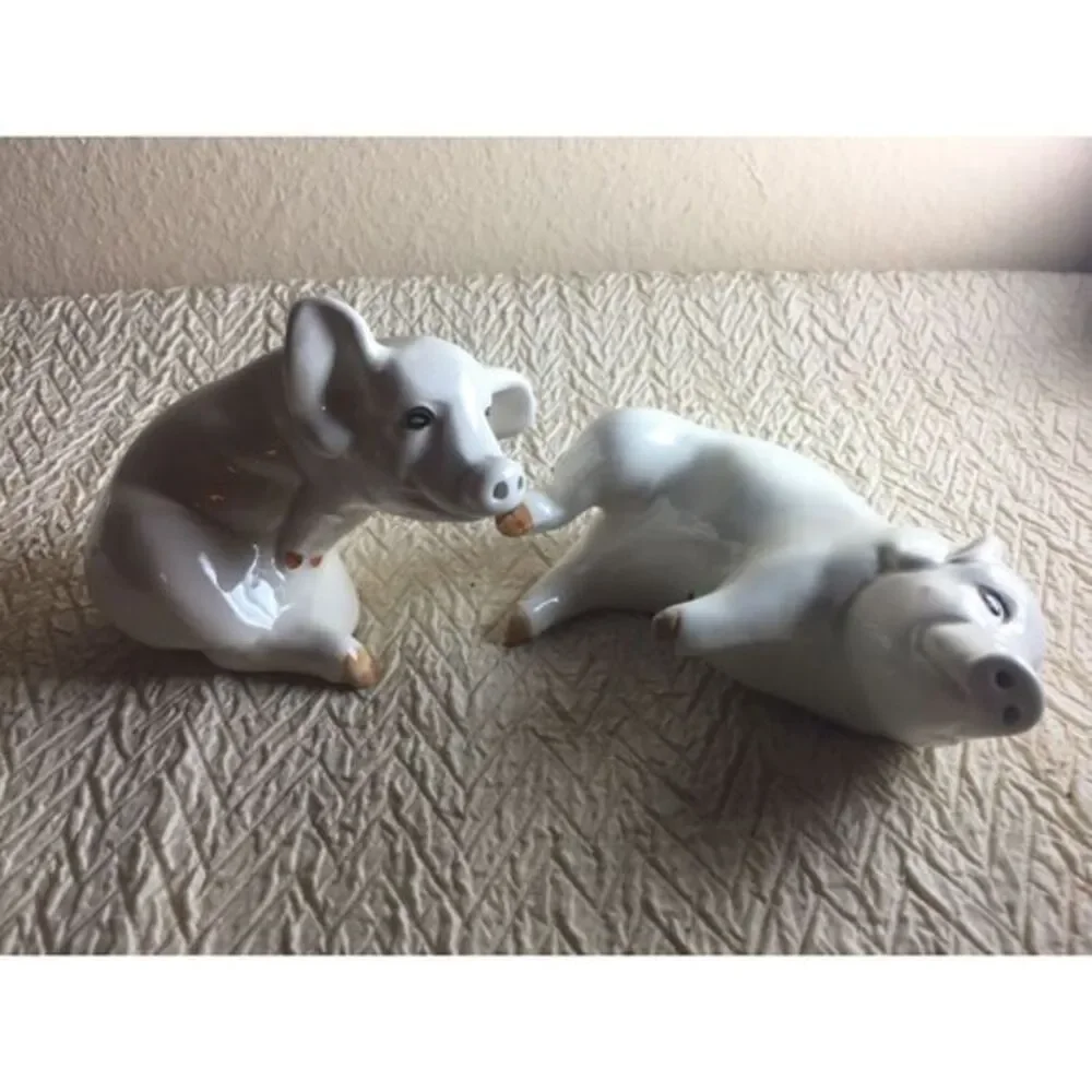Vintage Fitz &‎ Floyd Playful Piggies Salt and Pepper Shaker Set, © MCMLXXVI
